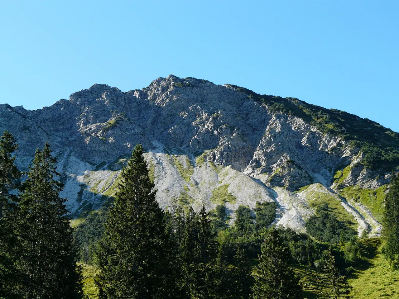 Berglandschaft rund um Unterjoch im Allgäu